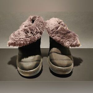 AB Fleece Lined Winter Boots Women’s Size 6 Zip Up Black